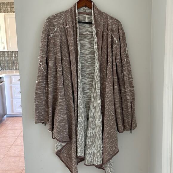 Free People Size Medium oversized open Front Cardigan Swing Sweater Brown - Picture 2 of 11